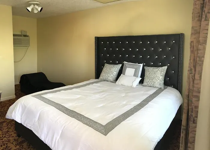Presidential & Suites - Matteson