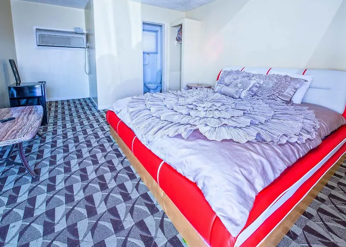Presidential & Suites - *